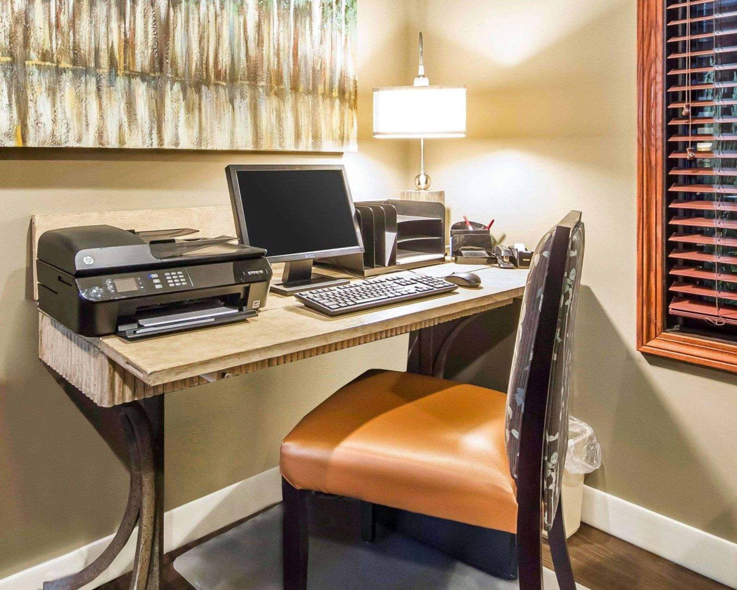 Ramsey Comfort Suites מראה חיצוני תמונה