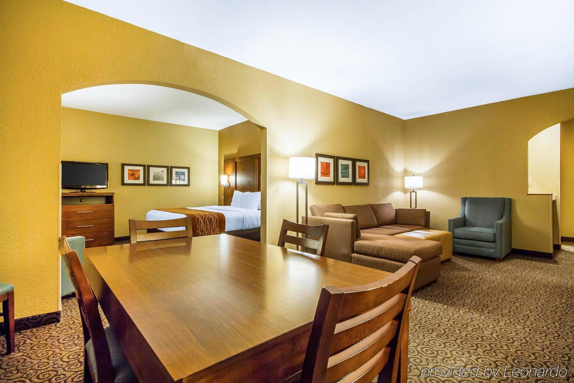 Ramsey Comfort Suites מראה חיצוני תמונה